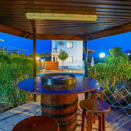 Villa Arsinoe Finiki *